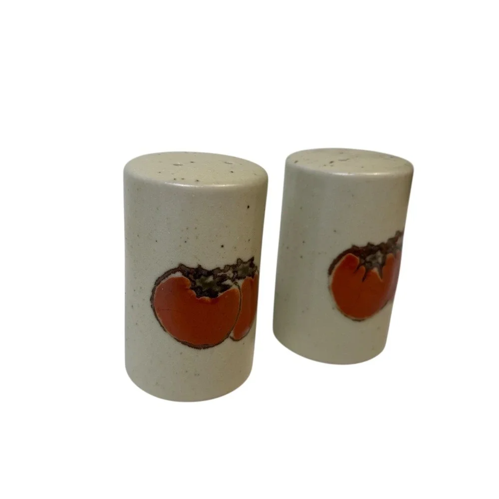 Vintage Tomato Speckled Salt & Pepper Shakers Ceramic Kitchen Country‎ Core C14Q